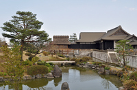 お茶の郷 小堀遠州の庭園と建築；クリックすると大きな写真になります