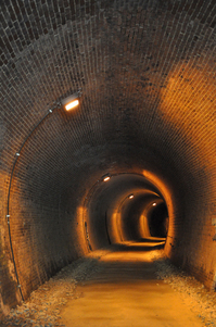 横川側のトンネル；クリックすると大きな写真になります