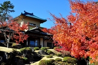 箱根美術館本館；クリックすると大きな写真になります。