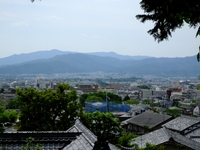 京都の街を眺める；クリックすると大きな写真になります。