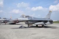 米空軍F-16CJ；クリックすると大きな写真になります。