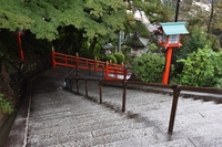 織姫神社 参道；クリックすると大きな写真になります。