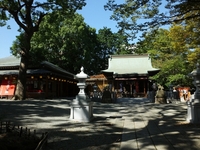 杉山神社；クリックすると大きな写真になります。