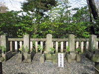 吉田松陰の墓所；クリックすると大きな写真になります