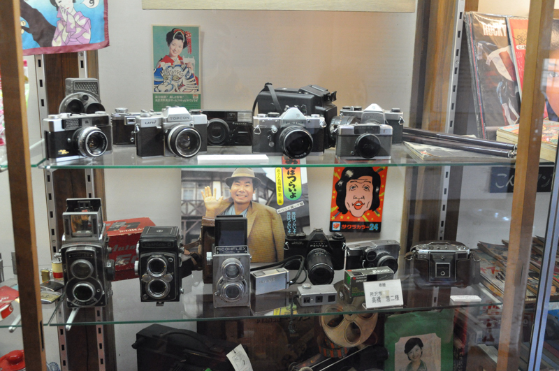 カメラ 「昭和レトロ商品博物館」；クリックすると大きな写真になります