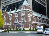 東京銀行協会ビル；クリックすると大きな写真になります。