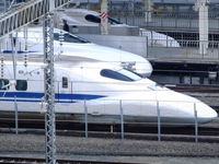 東海道新幹線；クリックすると大きな写真になります。