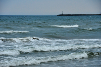 日本海の波；クリックすると大きな写真になります。