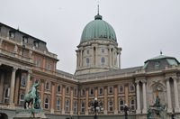 ブダペスト王宮：クリックすると大きな写真になります