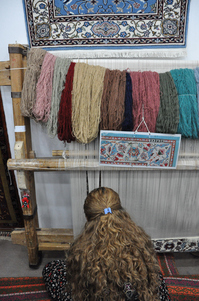 トルコ絨毯店；クリックすると大きな写真になります
