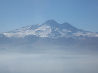 アルジェス山；クリックすると大きな写真になります