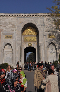 トプカプ宮殿　皇帝の門；クリックすると大きな写真になります
