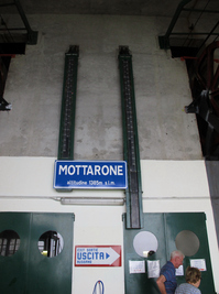 MATTARONE駅；クリックすると大きな写真になります