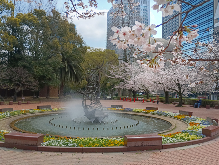 0001_260328088 X700 ◎かもめの広場 日比谷公園 F-52E.jpg