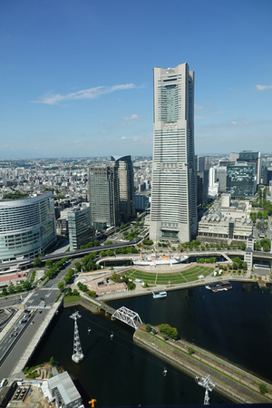 016_240918031 X900 ザ・横浜北仲46 ランドマークタワー・帆船日本丸 RX10M4.jpg