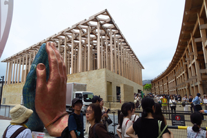 117_250623366 X900 〇万博 ウズベキスタン館 インドナマステハンド G7X.jpg