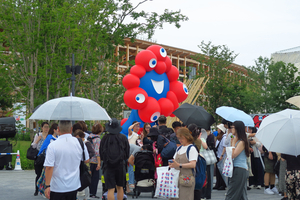 087_250623265 X900 〇万博 大屋根 ミャクミャク G7X.jpg