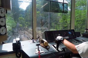 053_250722078 X900 箱根登山鉄道 塔の沢発車 G7X.jpg