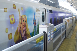 178_250624622 X900 新幹線ラッピングカー G7X.jpg