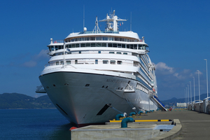 137_2508201032 X900 佐世保港下船 佐世保クルーズセンターへ G7X.jpg