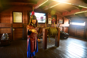 214_2508211229 X900 韓国麗水 李舜臣広場 Z50.jpg