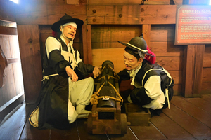 215_2508211234 X900 韓国麗水 李舜臣広場 Z50.jpg