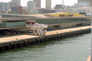 305_2508241807 X900 〇横浜港 大さん橋着岸 G7X.jpg