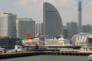 304_2508241801 X900 ◎横浜港 新港ふ頭のにっぽん丸 G7X.jpg