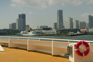 303_2508241800 X900 ◎横浜港 大さん橋着岸 G7X.jpg