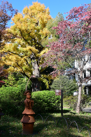 015_251121069 x900 ◎埴輪 松本楼 日比谷公園 Z30 16-50.jpg