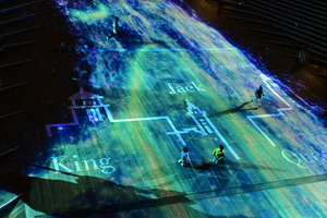 008_251222022 X900 〇大さん橋屋上 子供たち ヨコハマヨルノヨ.jpg