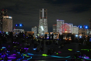 020_251222068m X900 ◎大さん橋屋上 鯨 ヨコハマヨルノヨ.jpg