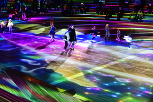 012_251222033 X900 〇大さん橋屋上 クジラ ヨコハマヨルノヨ.jpg