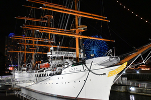 041_251222135 X900 ◎日本丸 ヨコハマヨルノヨ.jpg