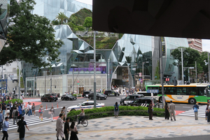 009_260604011 X900 神宮前交差点 G7X.jpg