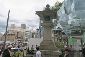 013_260604015 X900 神宮前交差点 G7X.jpg