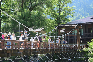 071_260723149 X900 河童橋と焼岳 Z50 Z50-250.jpg